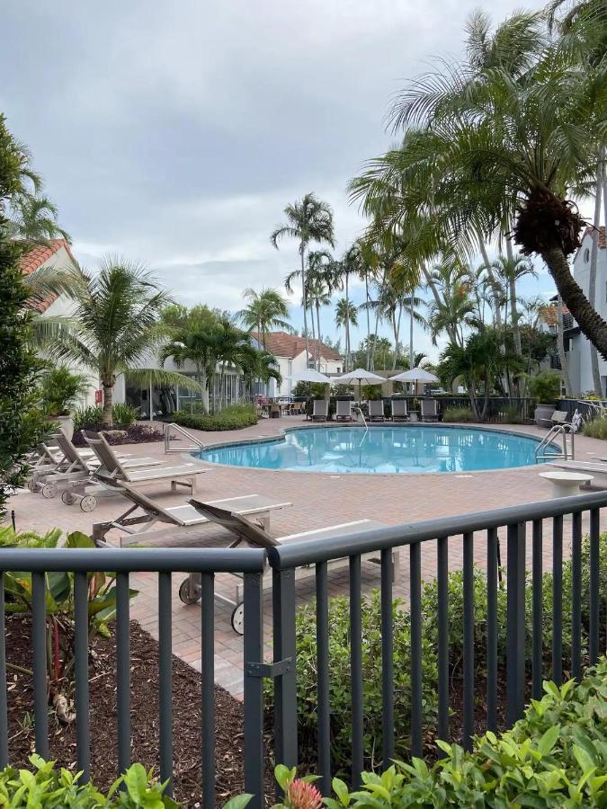 Dharma Home Suites Dania Beach At Sheridan Ocean Club Bagian luar foto