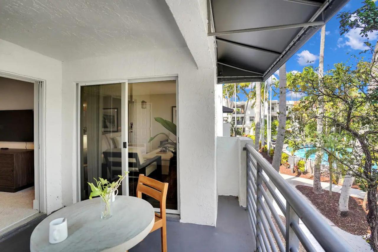 Dharma Home Suites Dania Beach At Sheridan Ocean Club Bagian luar foto