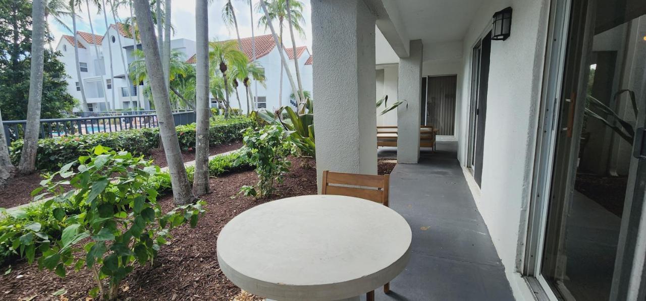 Dharma Home Suites Dania Beach At Sheridan Ocean Club Bagian luar foto