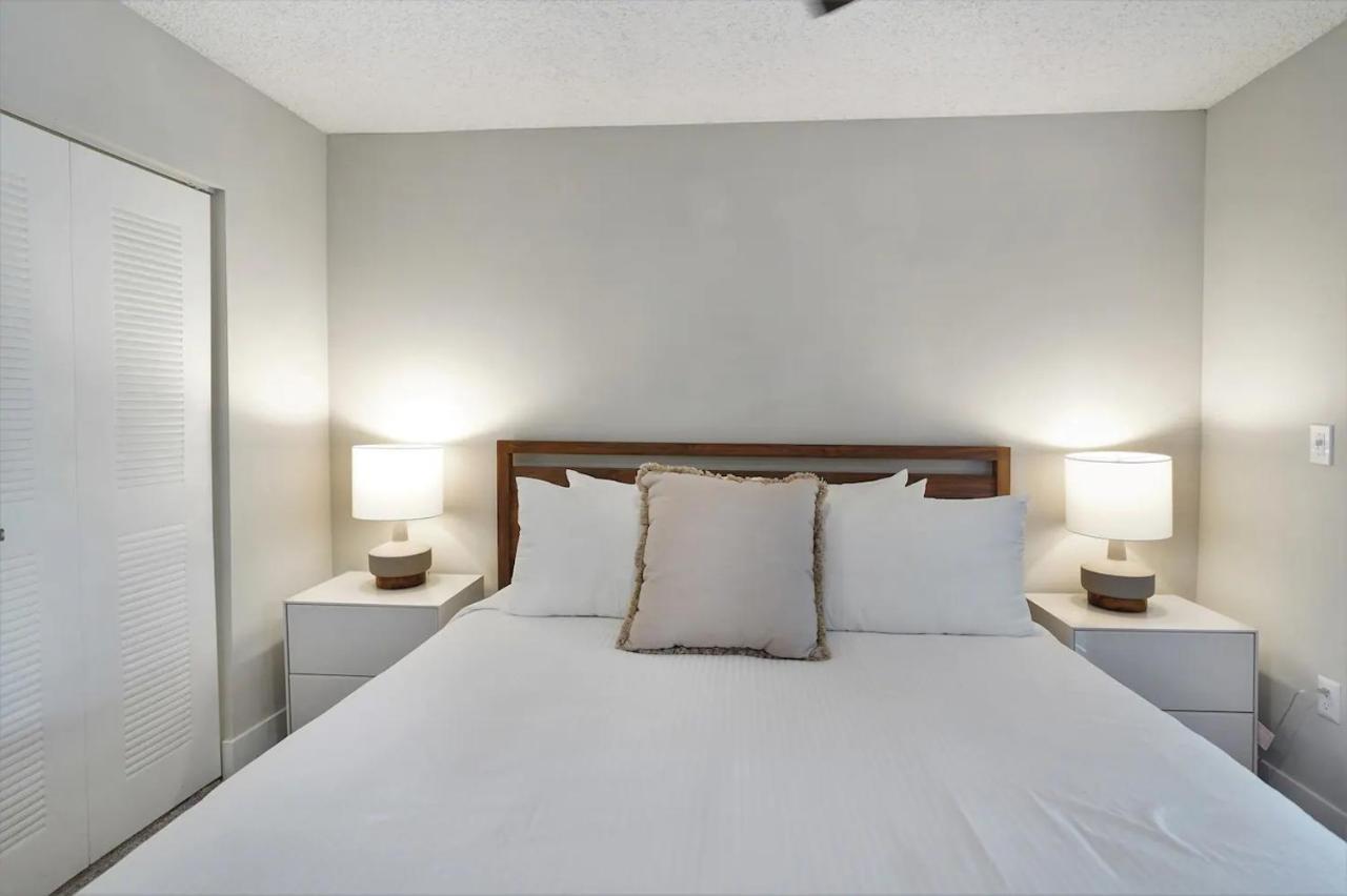Dharma Home Suites Dania Beach At Sheridan Ocean Club Bagian luar foto