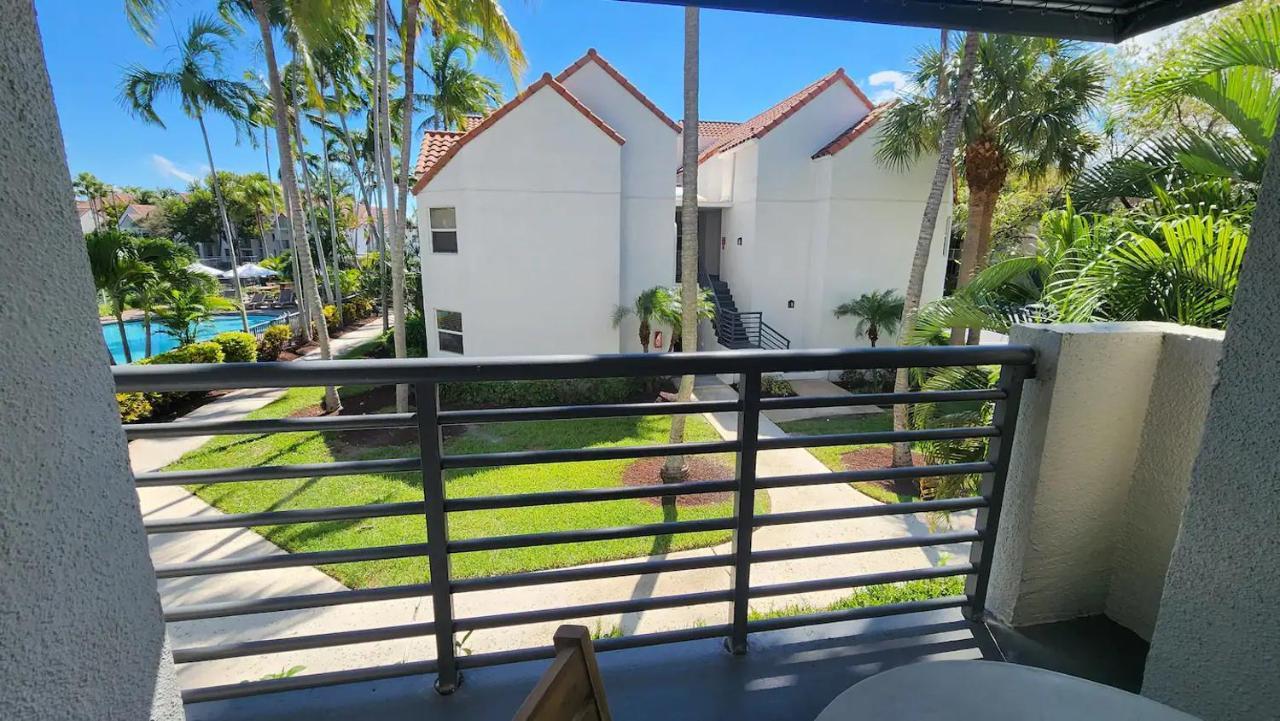 Dharma Home Suites Dania Beach At Sheridan Ocean Club Bagian luar foto