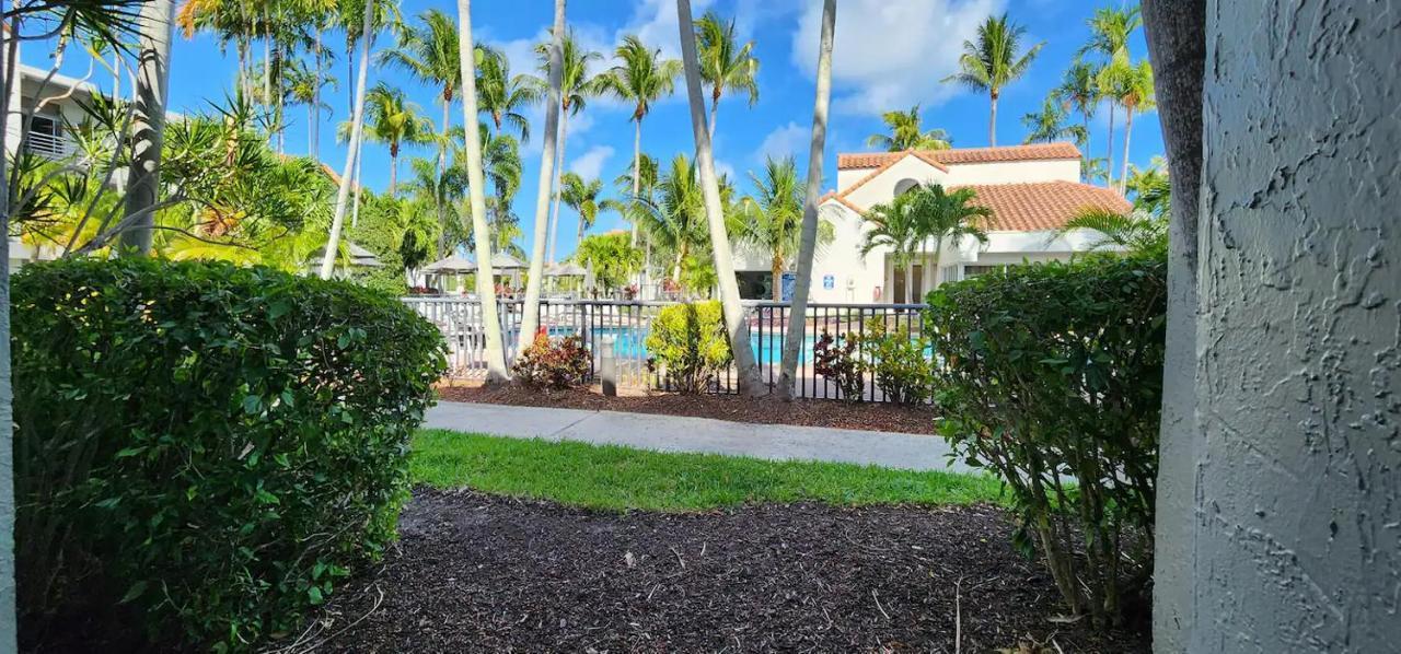 Dharma Home Suites Dania Beach At Sheridan Ocean Club Bagian luar foto
